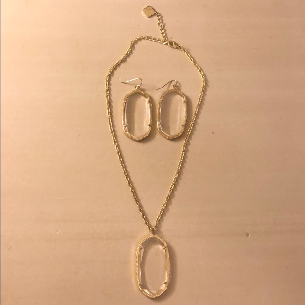 Kendra Scott necklace only